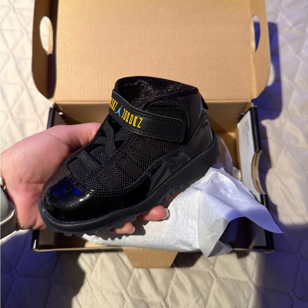 Jordan Retro 11s Gamma Blue NEW Size 7C toddler/baby
